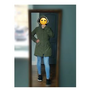 Hollister parka olive jacket